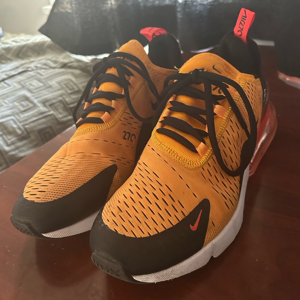 Nike Pro Max 270 Gold and Black Athletic Shoes
